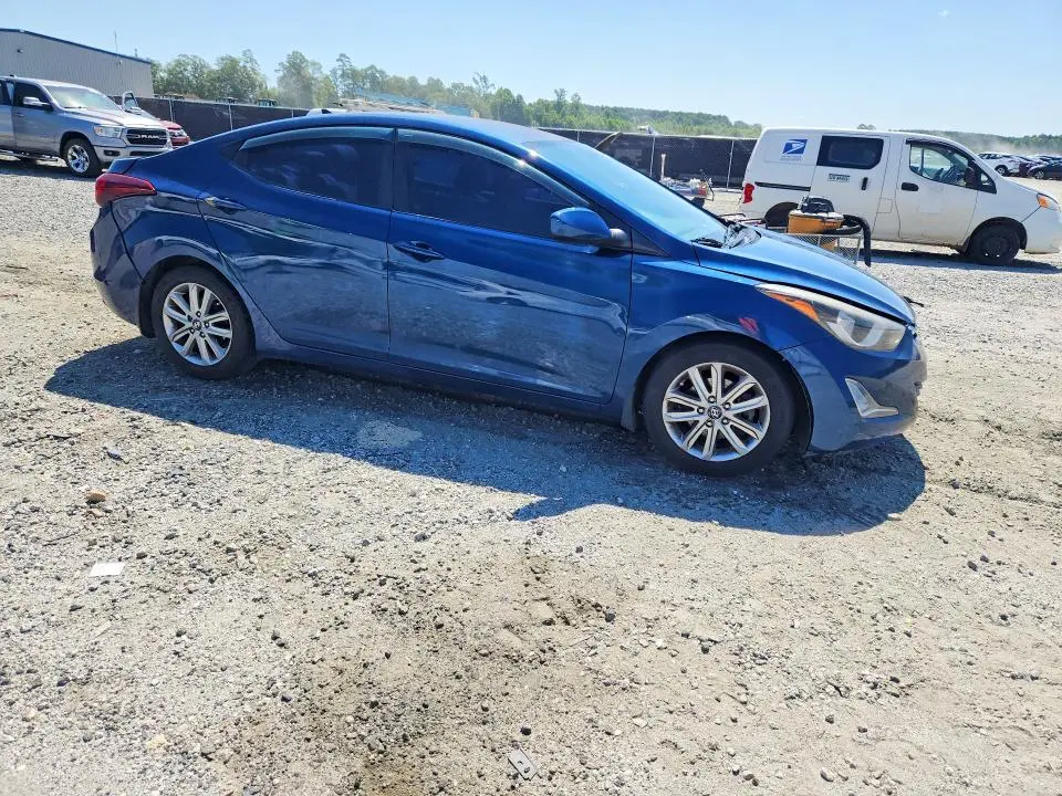 2015 HYUNDAI ELANTRA SE  