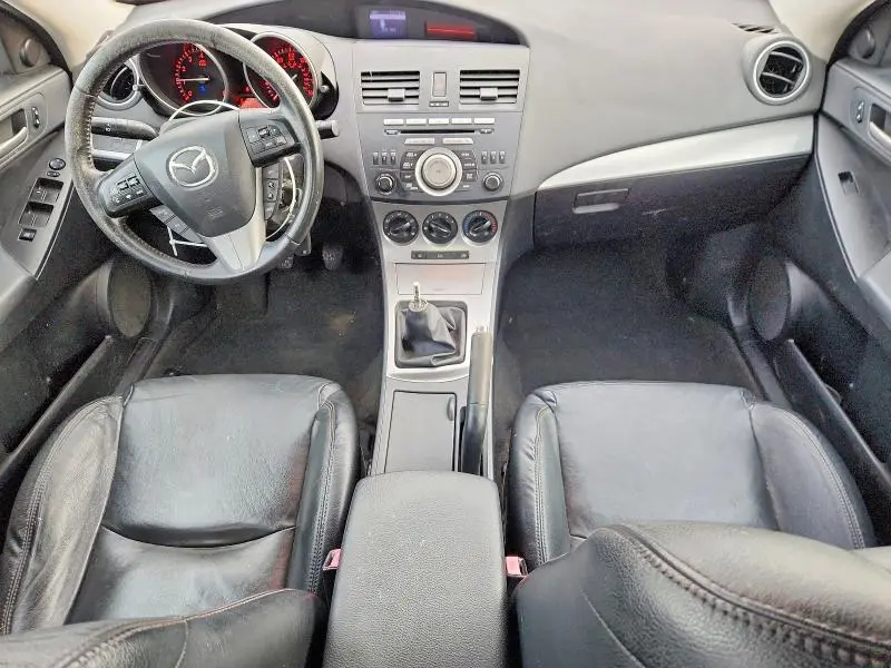 2011 MAZDA 3 S  
