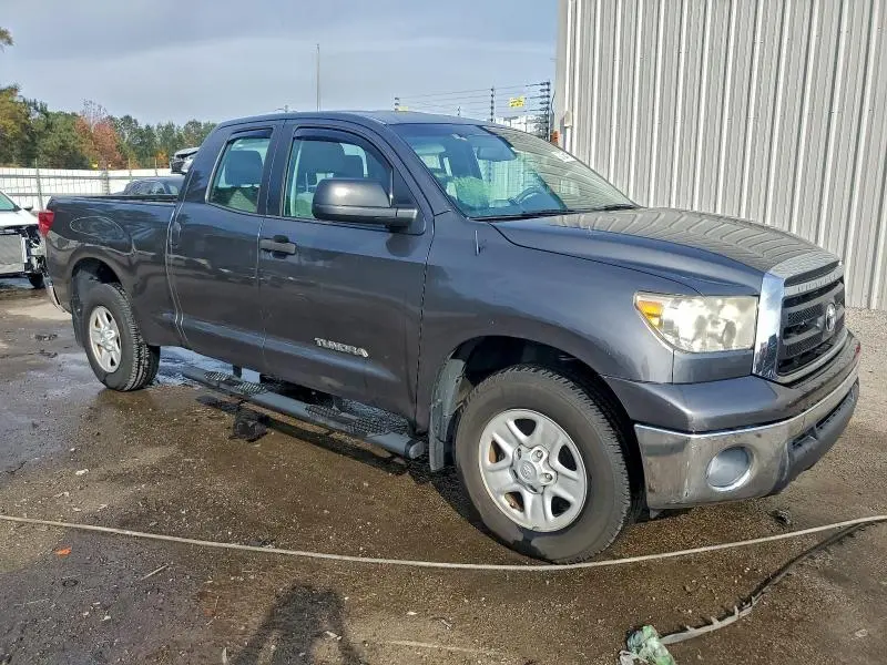 2013 TOYOTA TUNDRA DOUBLE CAB SR5  