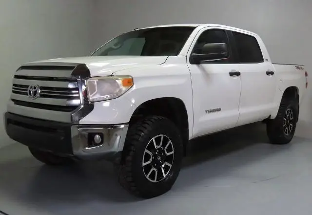 2016 TOYOTA TUNDRA CREWMAX SR5  