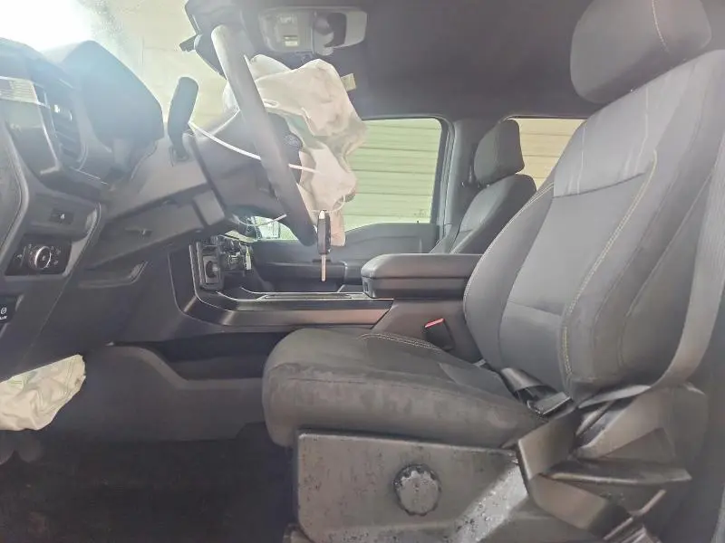 2025 FORD F150 STX  