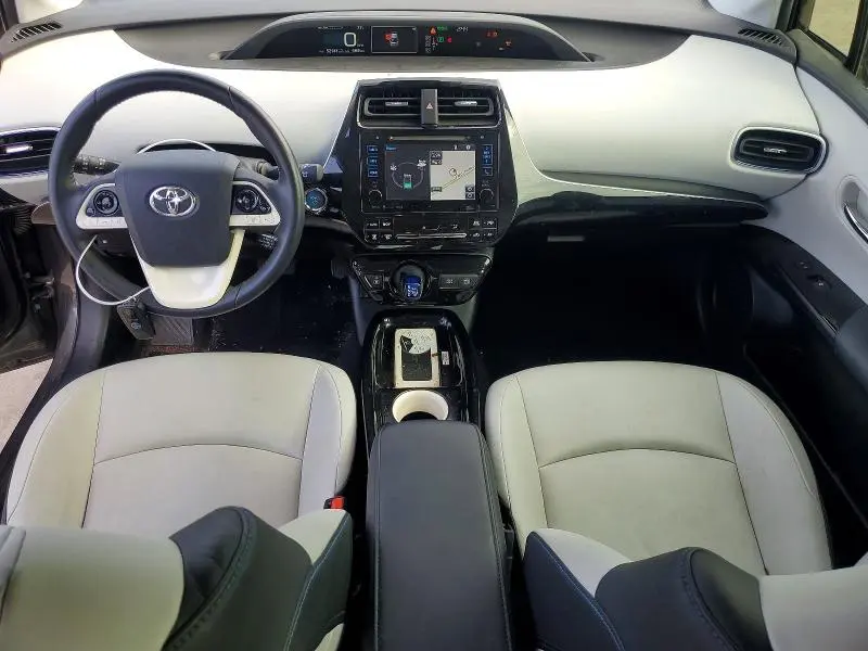 2016 TOYOTA PRIUS FOUR TOURING  