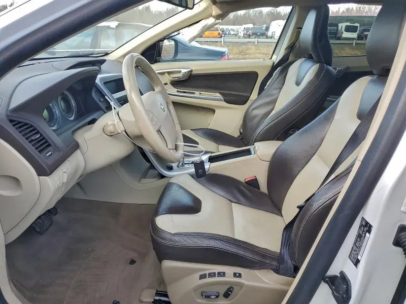 2010 VOLVO XC60 T6  
