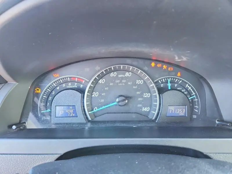 2014 TOYOTA CAMRY LE  