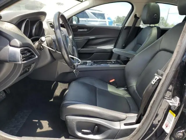 2018 JAGUAR XE PREMIUM  