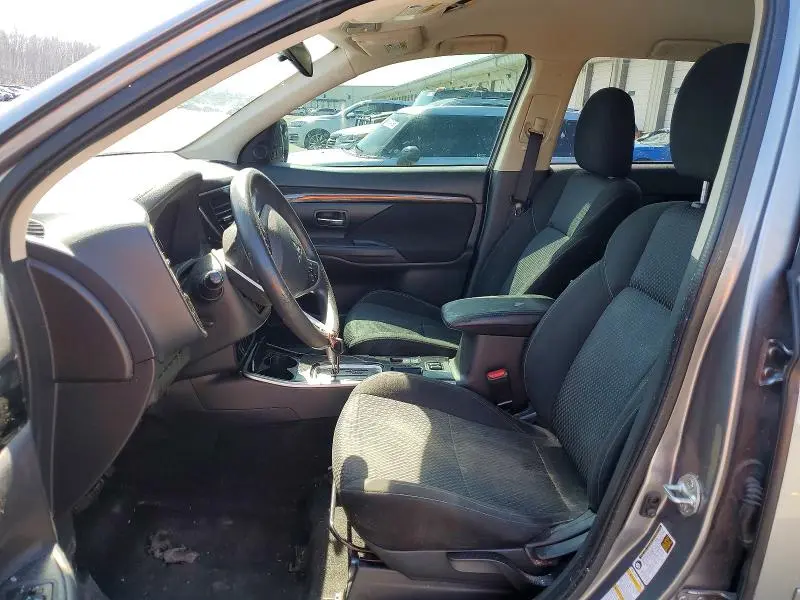 2019 MITSUBISHI OUTLANDER ES  
