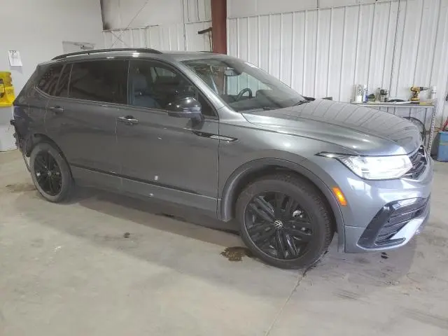 2022 VOLKSWAGEN TIGUAN SE R-LINE BLACK  