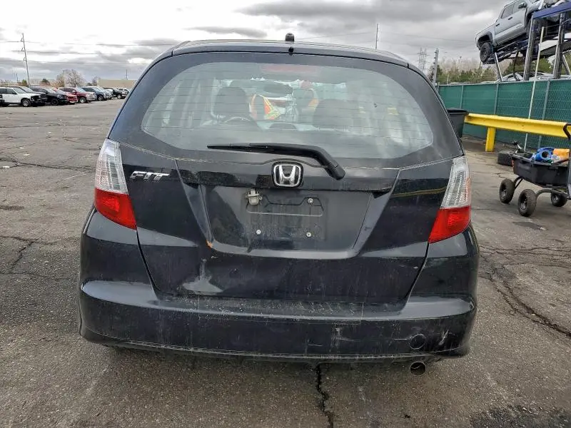2011 HONDA FIT   