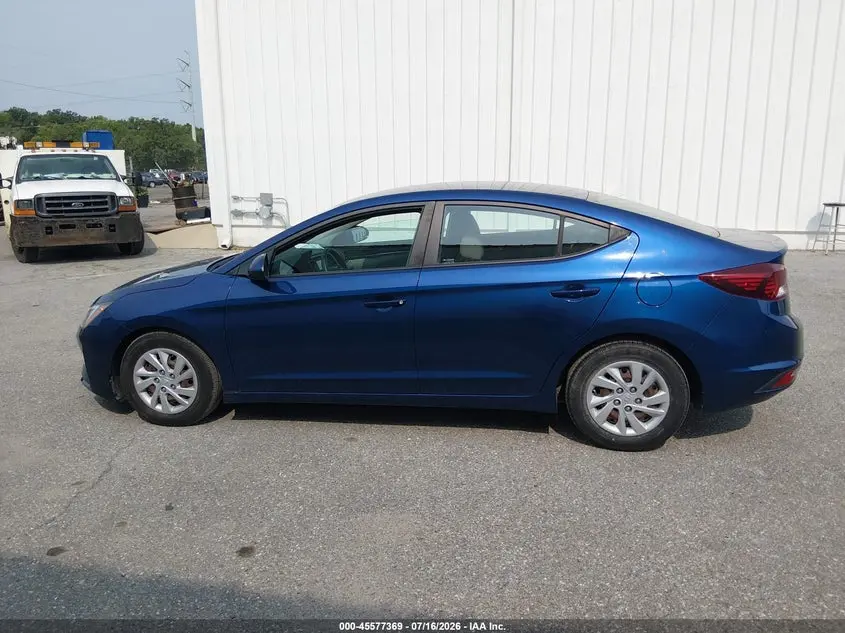 2019 HYUNDAI ELANTRA SE