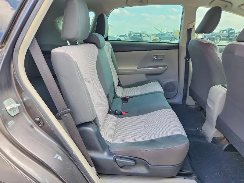 2015 TOYOTA PRIUS V TWO  