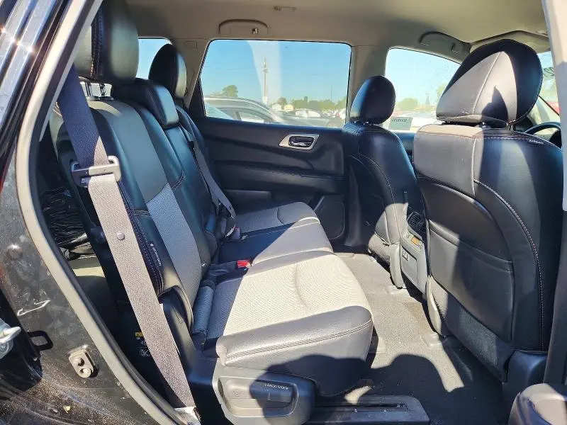 2020 NISSAN PATHFINDER SV  
