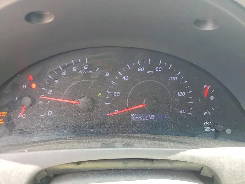 2011 TOYOTA CAMRY LE  