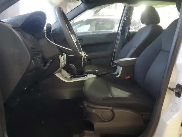 2011 FORD FOCUS SE  