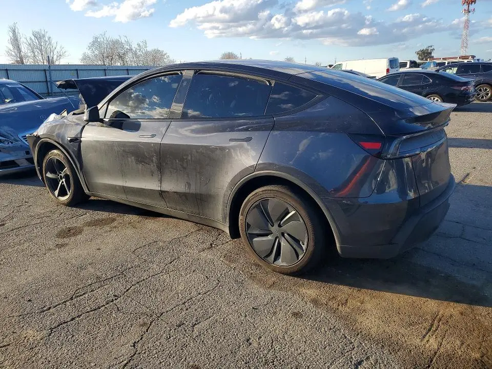 2026 TESLA MODEL Y   