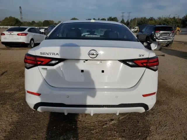 2022 NISSAN SENTRA SV  