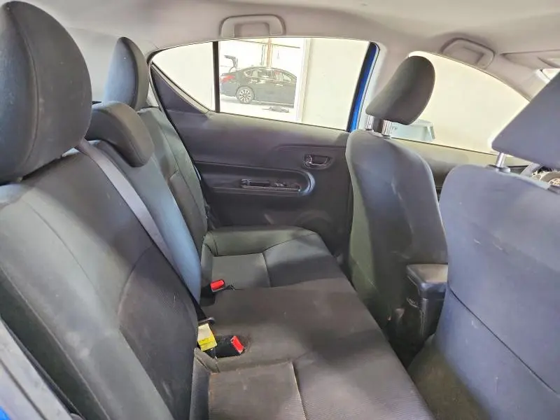 2016 TOYOTA PRIUS C THREE  