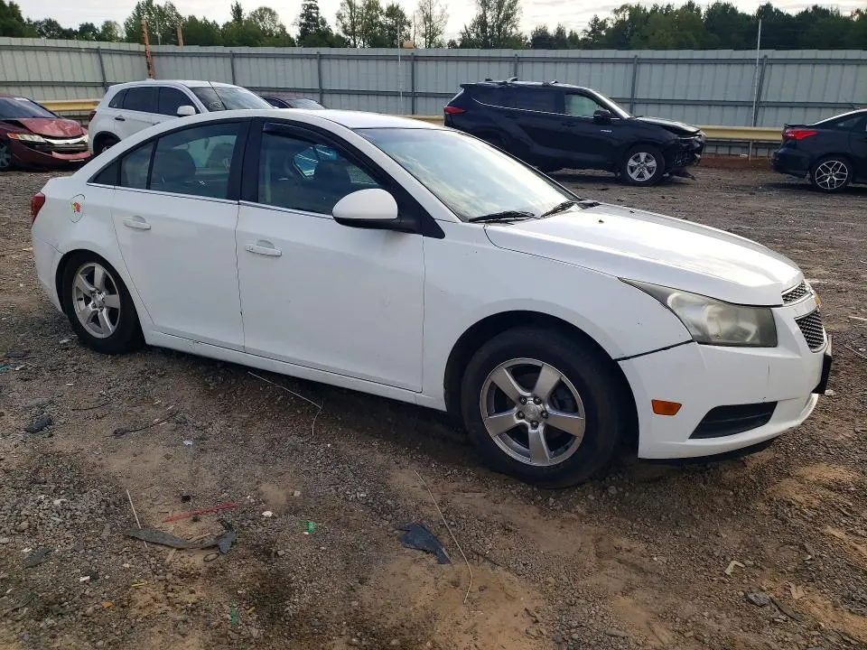 2013 CHEVROLET CRUZE LT  