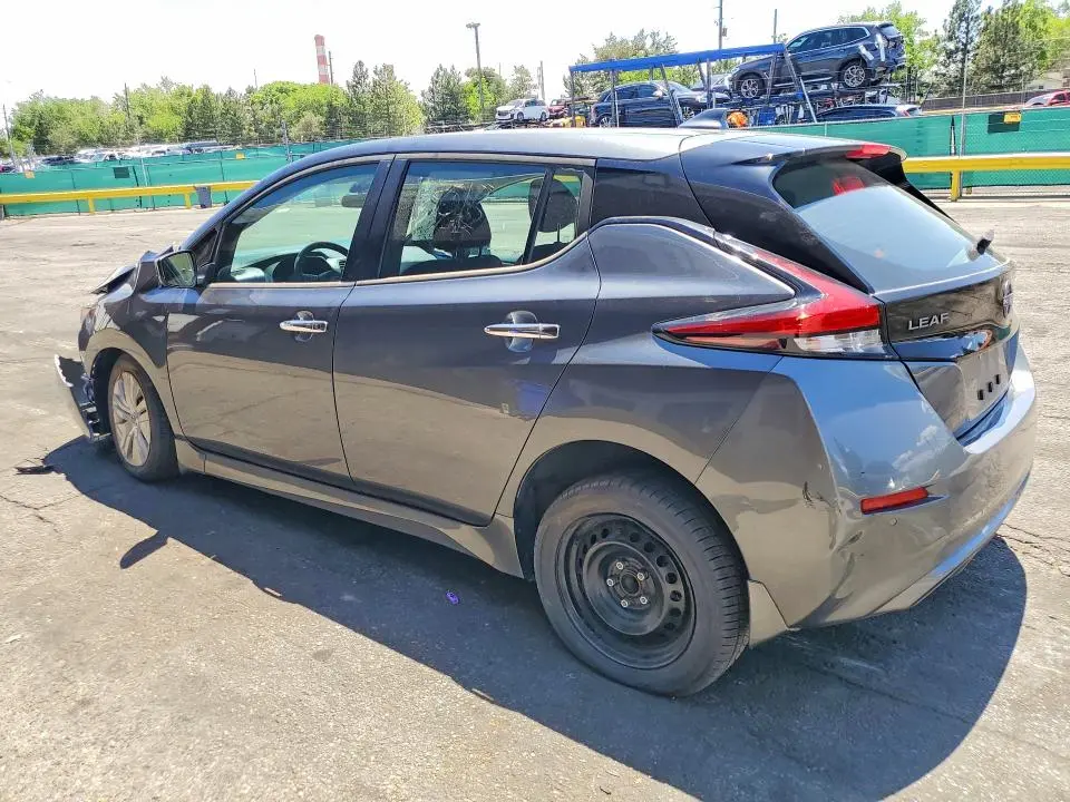 2025 NISSAN LEAF S  