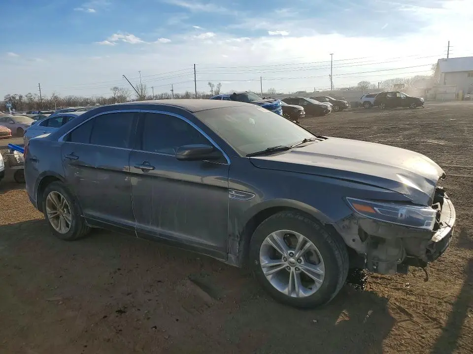 2017 FORD TAURUS SEL  