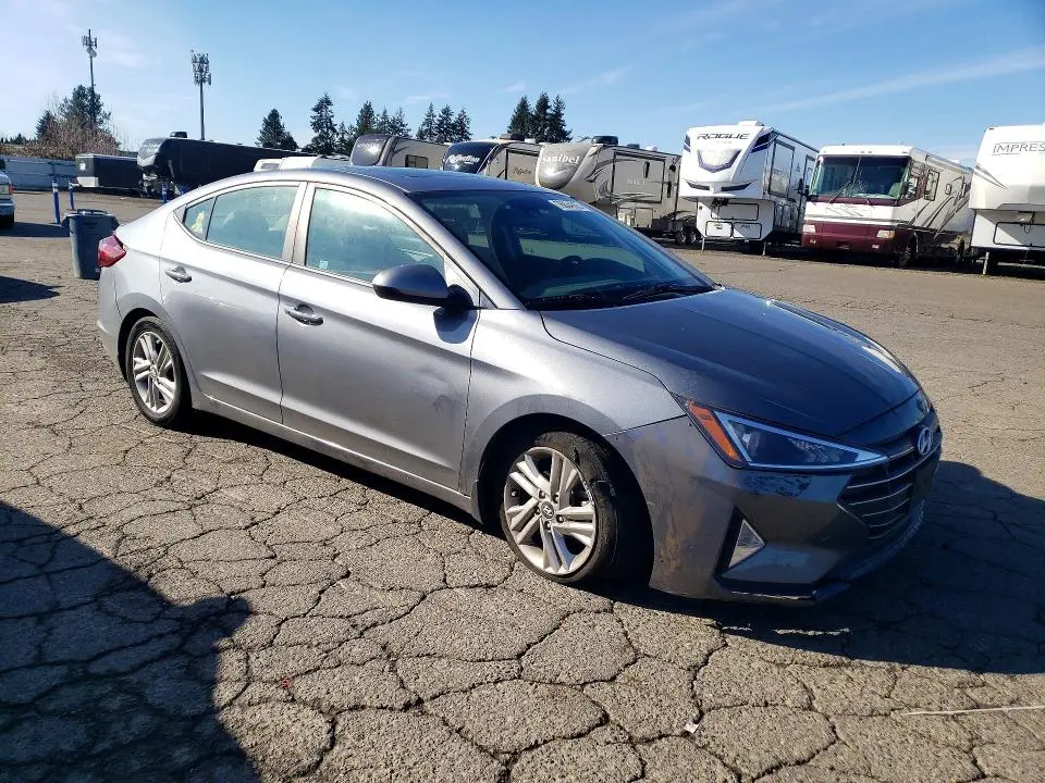 2019 HYUNDAI ELANTRA SEL  