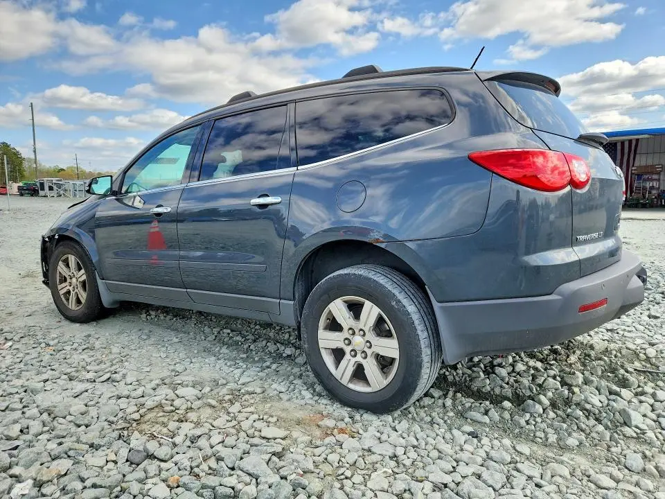 2011 CHEVROLET TRAVERSE LT  