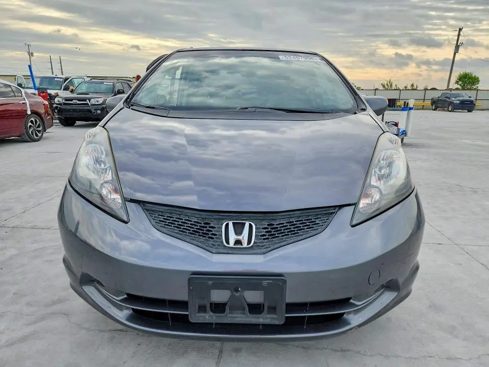 2013 HONDA FIT   