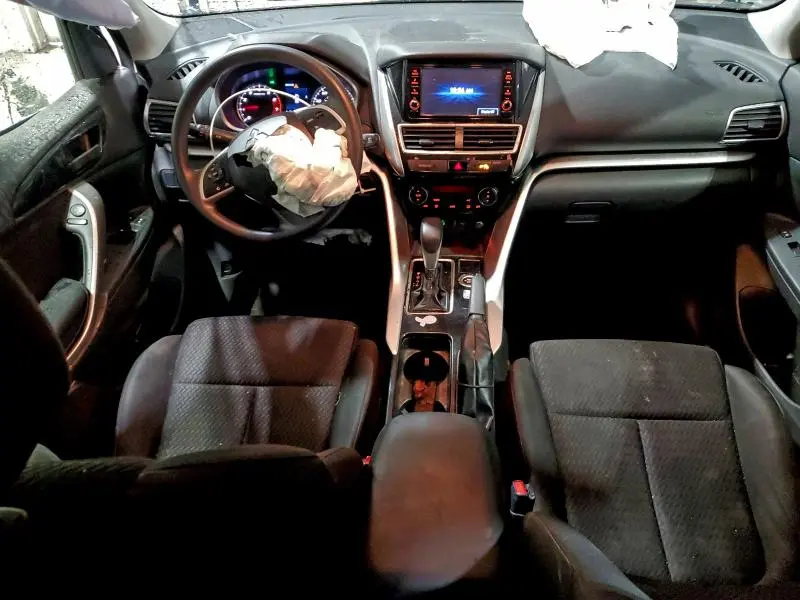 2020 MITSUBISHI ECLIPSE CROSS ES  