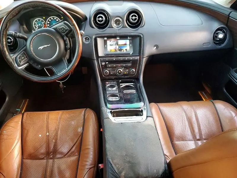 2016 JAGUAR XJ   
