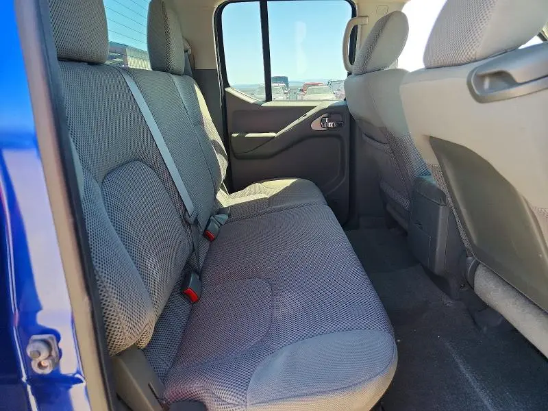 2012 NISSAN FRONTIER S  