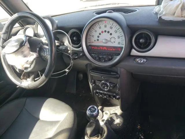 2011 MINI COOPER