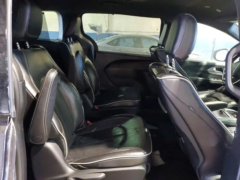 2019 CHRYSLER PACIFICA HYBRID LIMITED  