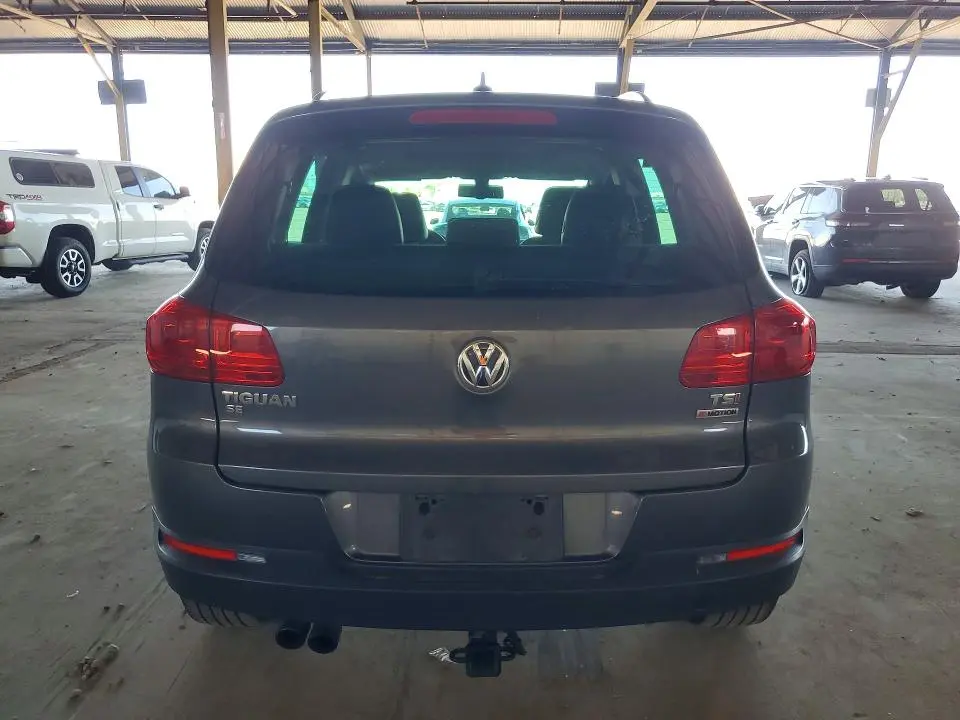 2016 VOLKSWAGEN TIGUAN S  