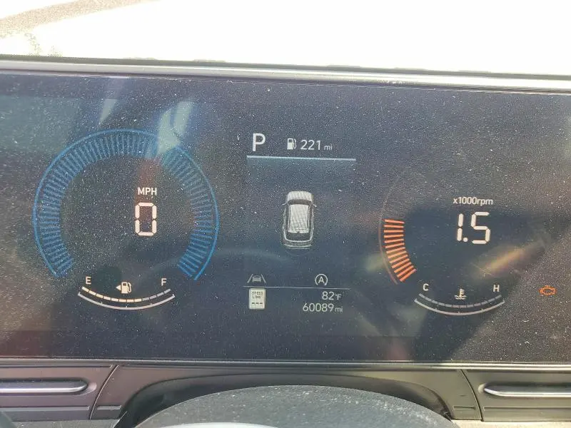 2025 HYUNDAI KONA SE  