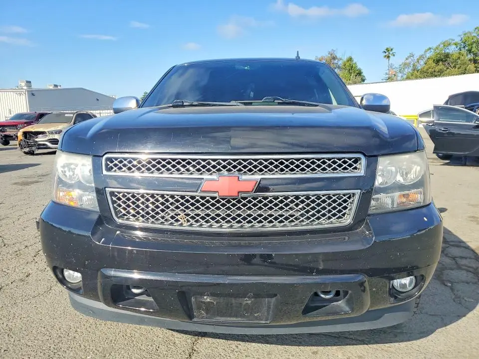 2013 CHEVROLET SUBURBAN K1500 LTZ  