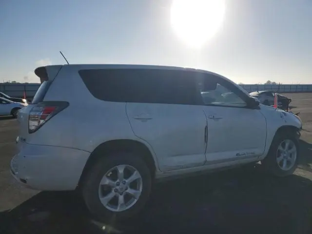2013 TOYOTA RAV4 EV   
