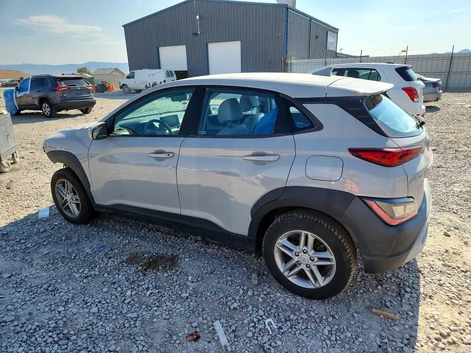 2022 HYUNDAI KONA SE  