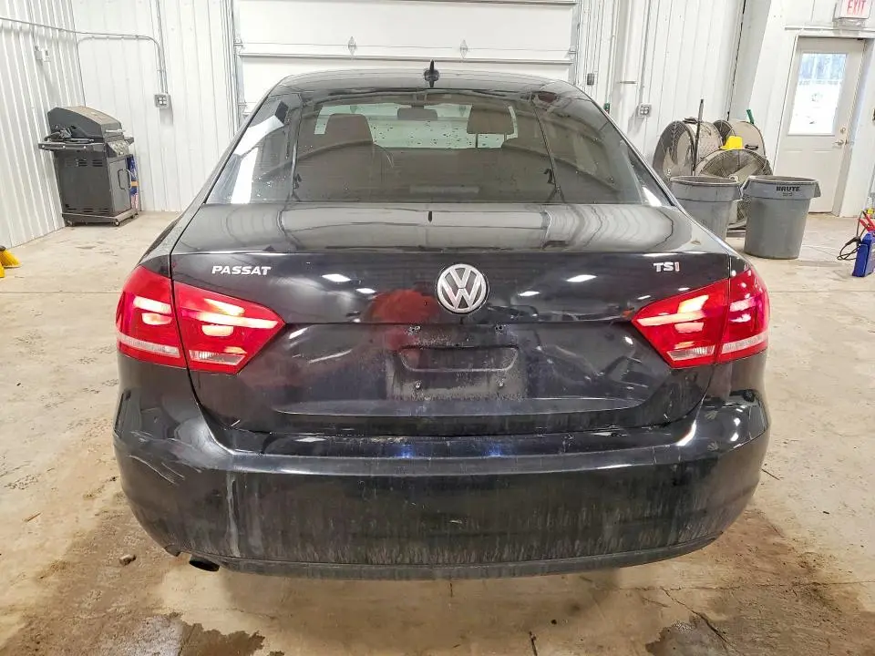 2014 VOLKSWAGEN PASSAT   