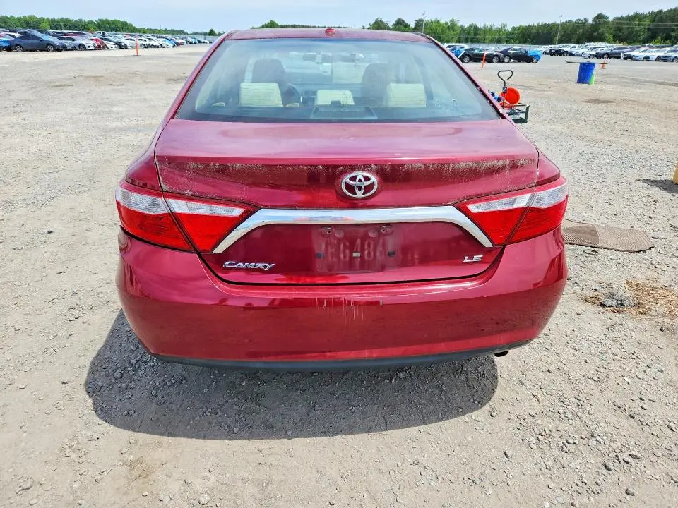 2016 TOYOTA CAMRY LE  