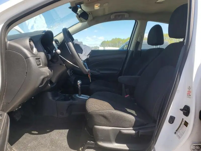 2019 NISSAN VERSA SV  