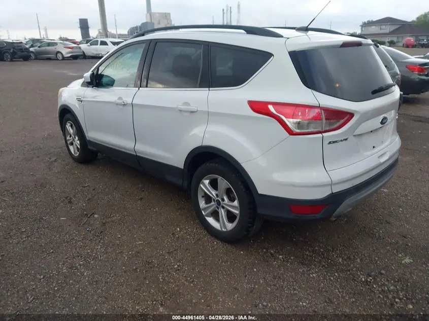 2016 FORD ESCAPE SE