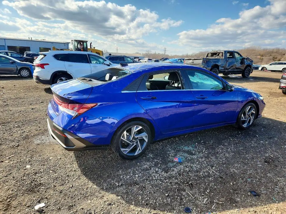 2025 HYUNDAI ELANTRA LIMITED  