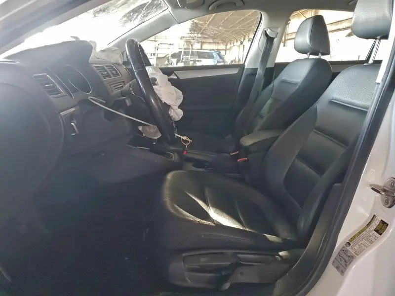 2018 VOLKSWAGEN JETTA SE  