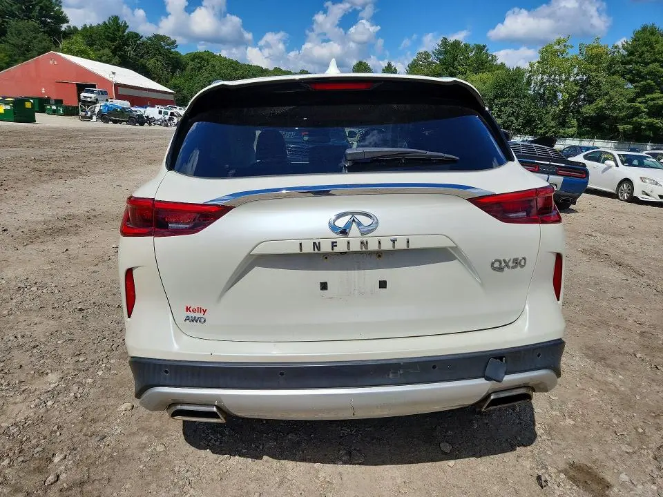 2020 INFINITI QX50 LUXE  