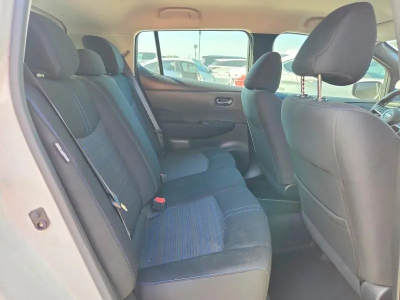 2020 NISSAN LEAF S  