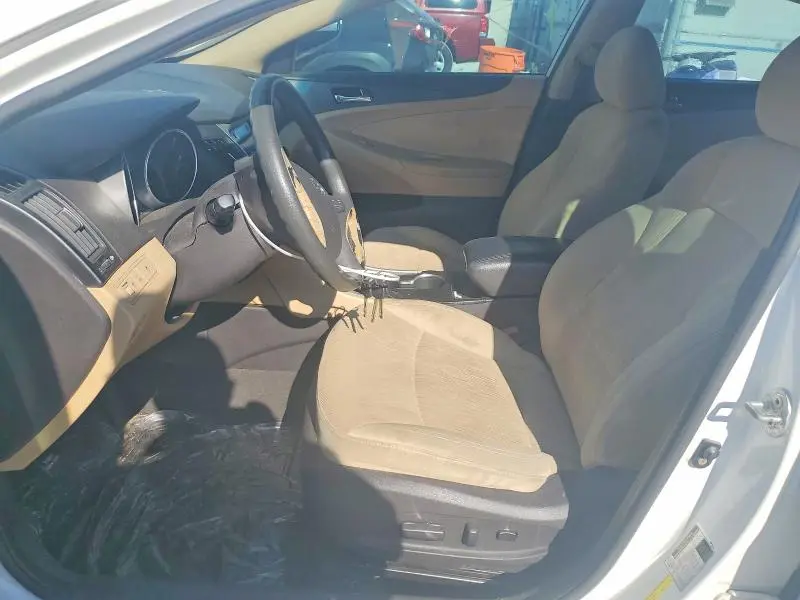 2011 HYUNDAI SONATA GLS  