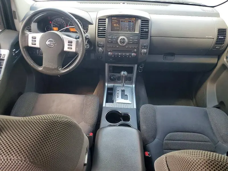 2011 NISSAN PATHFINDER S  