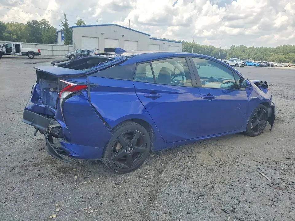 2016 TOYOTA PRIUS FOUR TOURING  