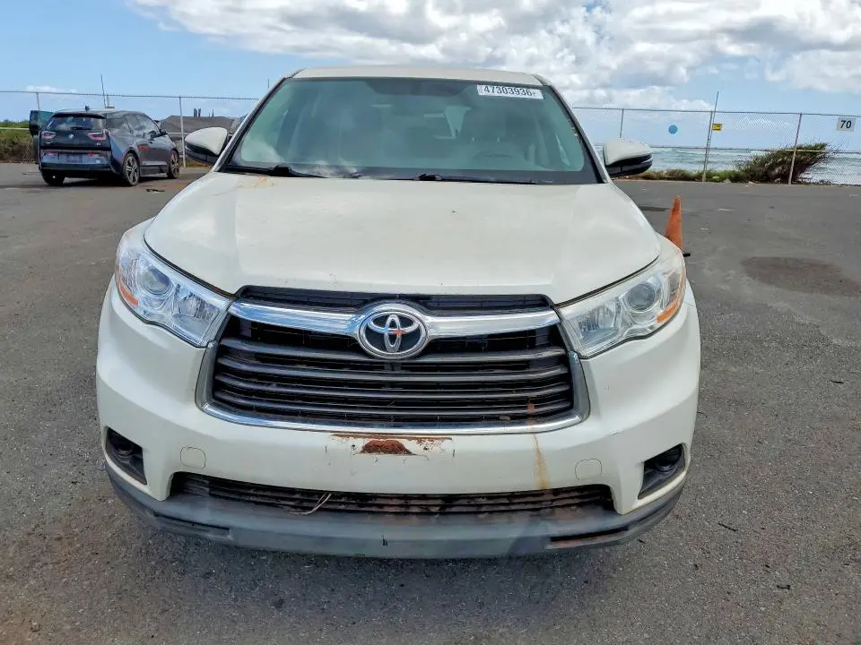 2014 TOYOTA HIGHLANDER LE  