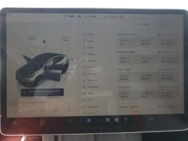 2025 TESLA MODEL Y 
