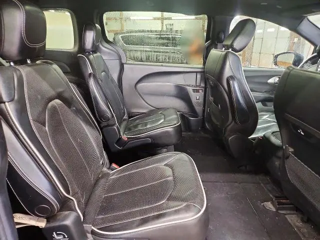 2021 CHRYSLER PACIFICA LIMITED  